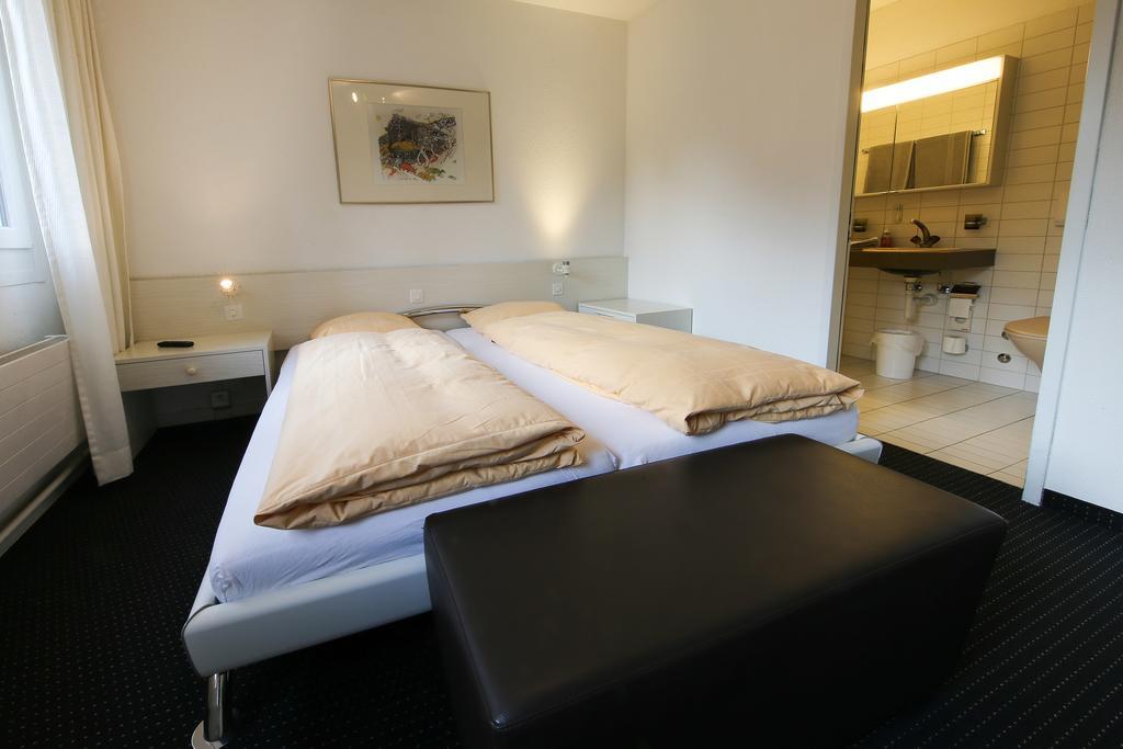 Hotel Grüsch Eksteriør billede